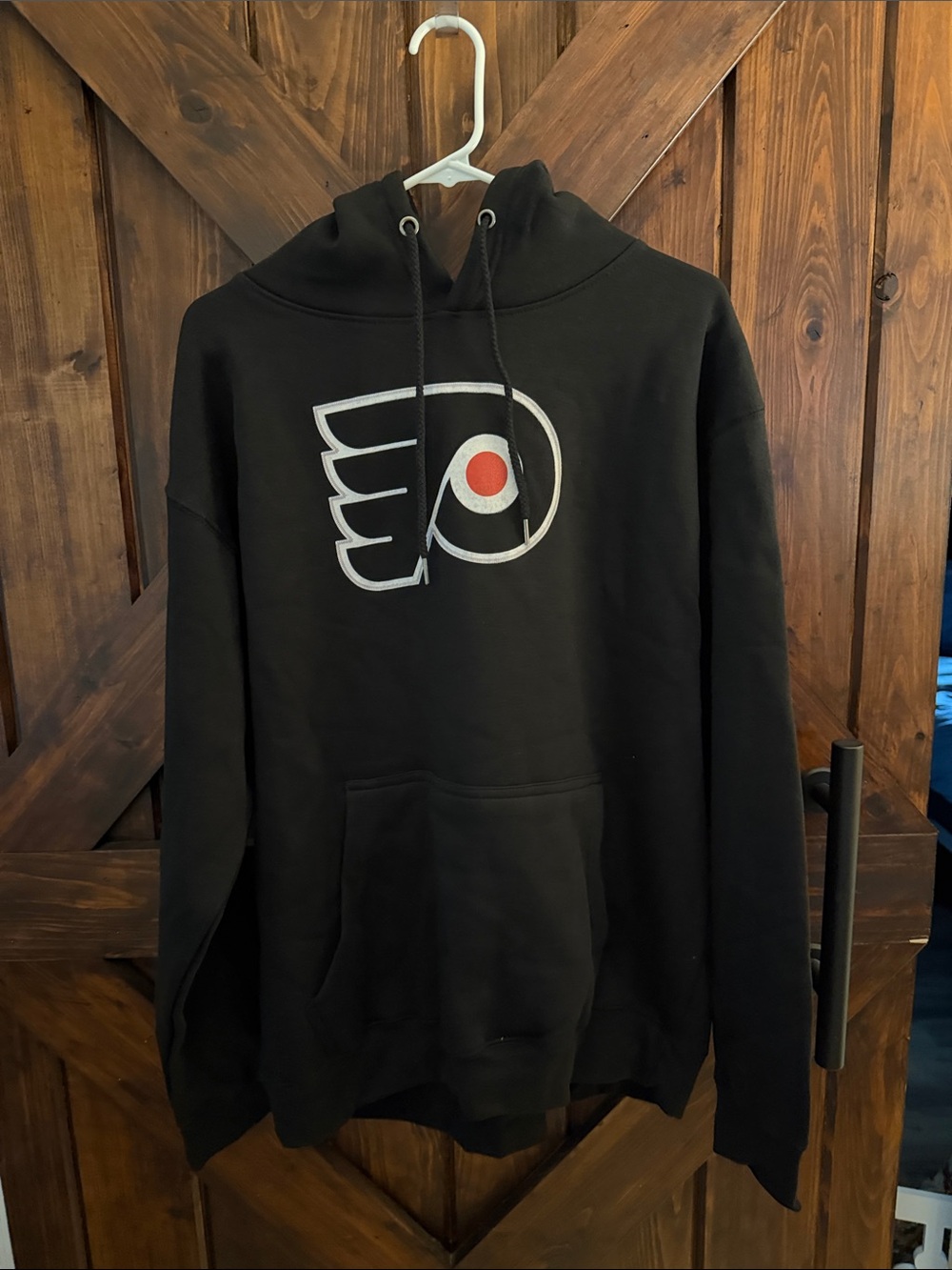 Fanatics Black Pullover Hoodie with White and Red Crest